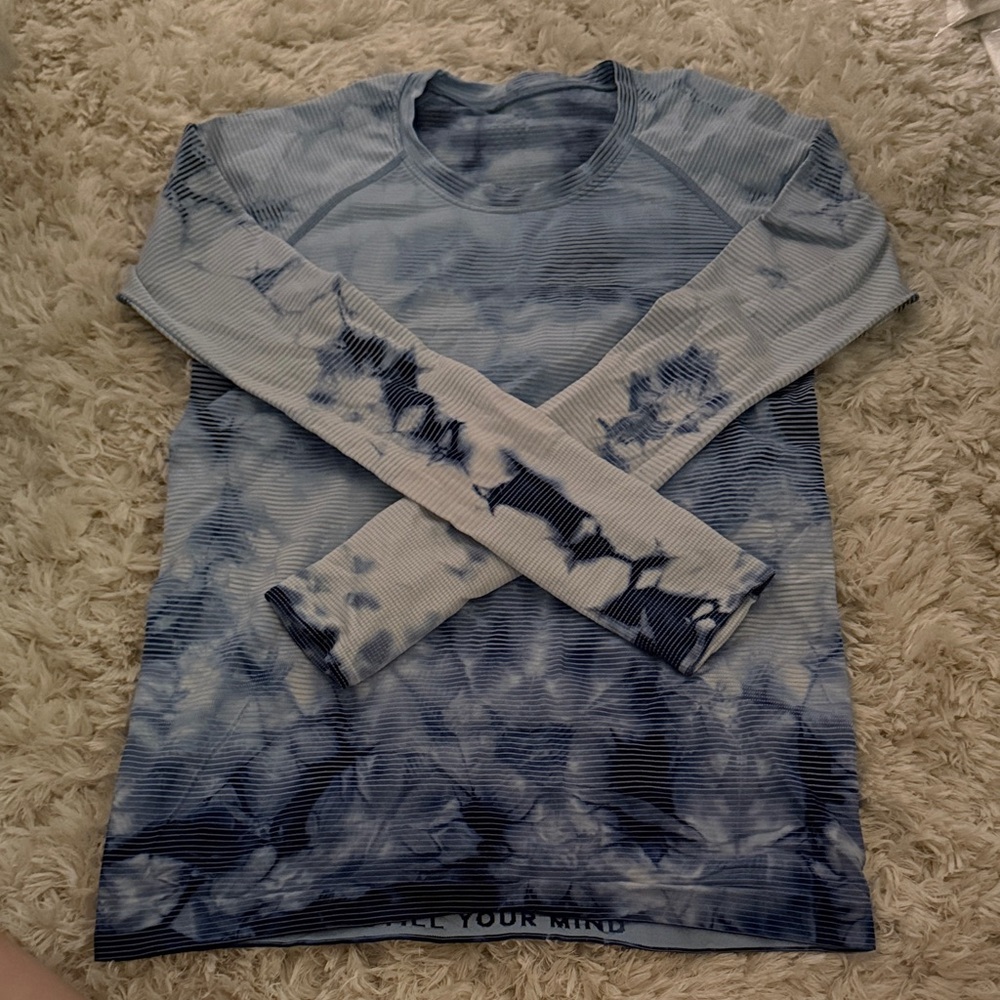 Lululemon Blue Tie-Dye Long Sleeve Swiftly